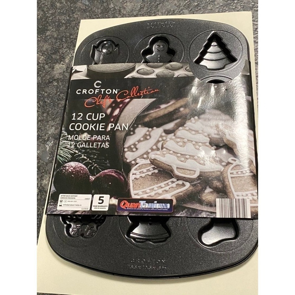 Crofton Chef's Christmas Collection Pan